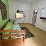 Apt Leme , Pe Na Areia