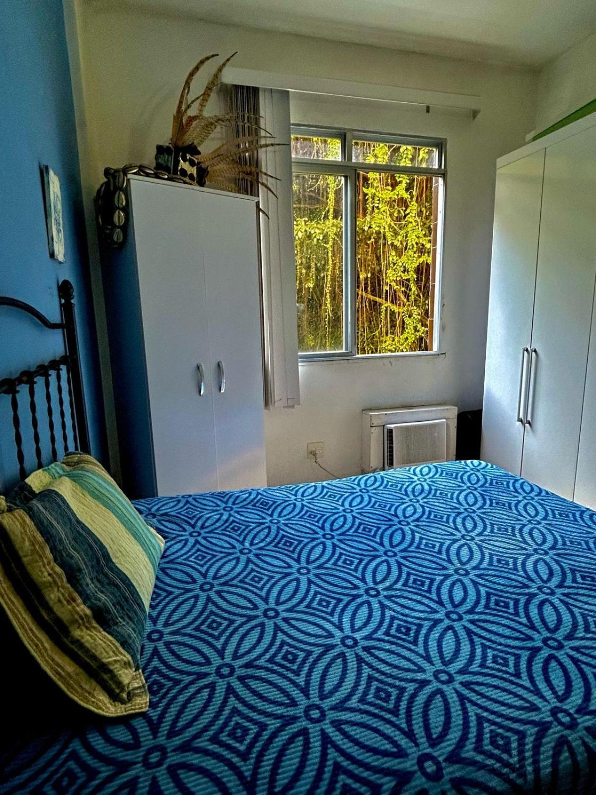 Leme , Pe Na Areia Apartamento *